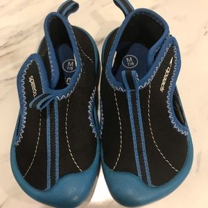 Speedo toddlers water beach shoes sz 7/8 jelly rubber soled BH